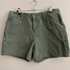 Vintage High Waisted Cargo Shorts